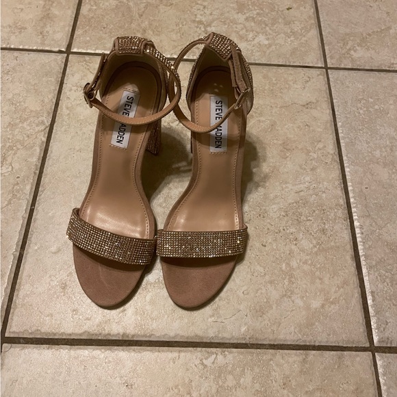 Steve Madden Gold Jeweled High Heels - Picture 2 of 9